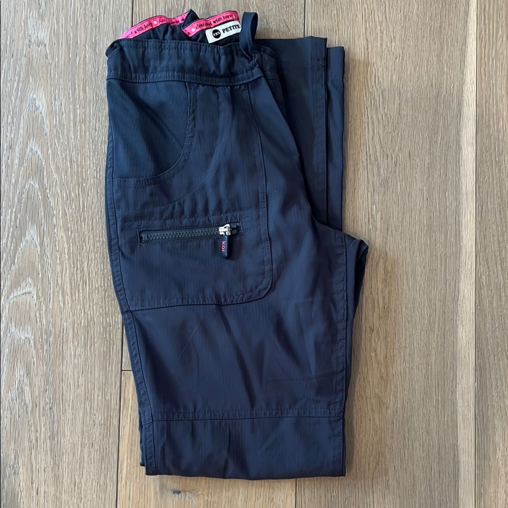 EUC Koi Lite XXS Scrub pants